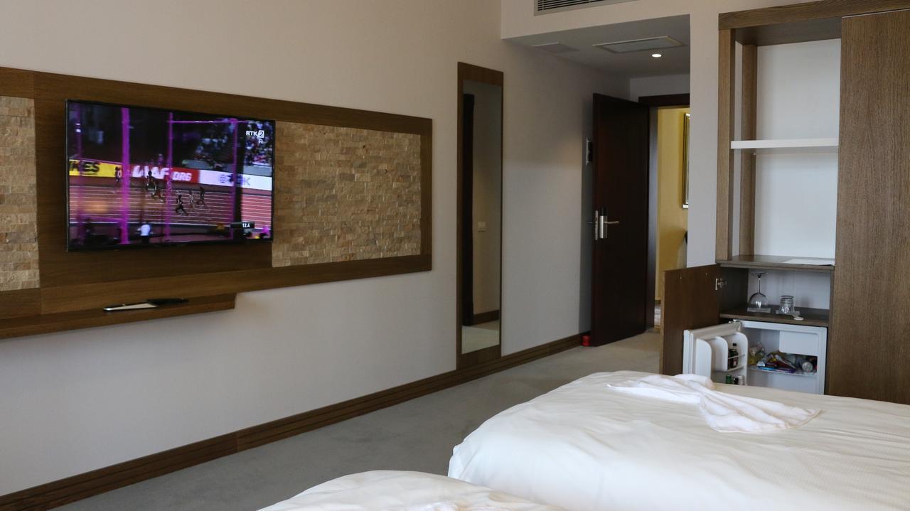 Hotel Admiral Prizren Exterior photo